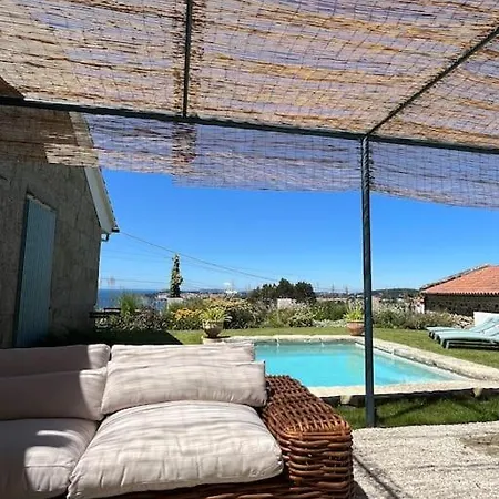 Casa Soleada Con Jardin Y Vistas Al Mar En *