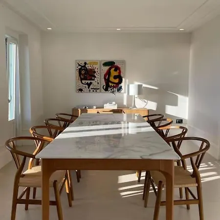 Casa Soleada Con Jardin Y Vistas Al Mar En