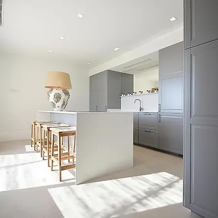 Casa Soleada Con Jardin Y Vistas Al Mar En Sanxenxo
